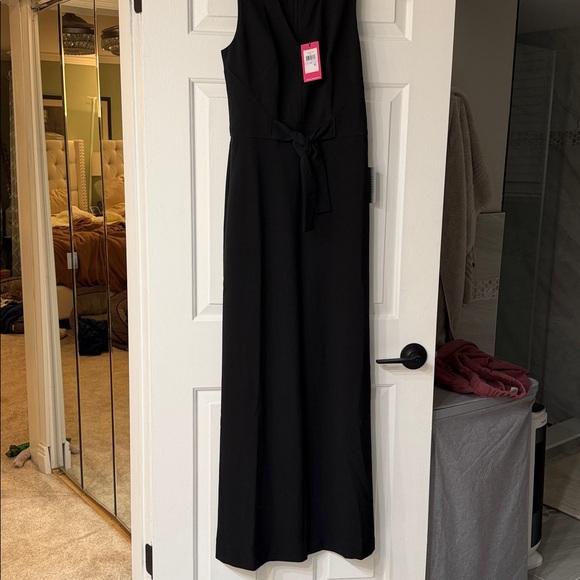 Vince Camuto Black Tie-Waist Jumpsuit NWT - Picture 7 of 9